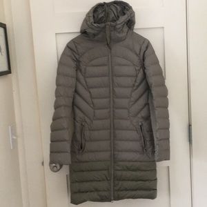 Lululemon down jacket size 2
